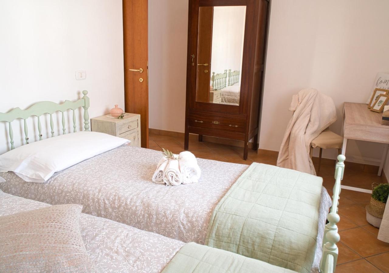 Iris Apartment, Parco Velino Sirente Celano Esterno foto