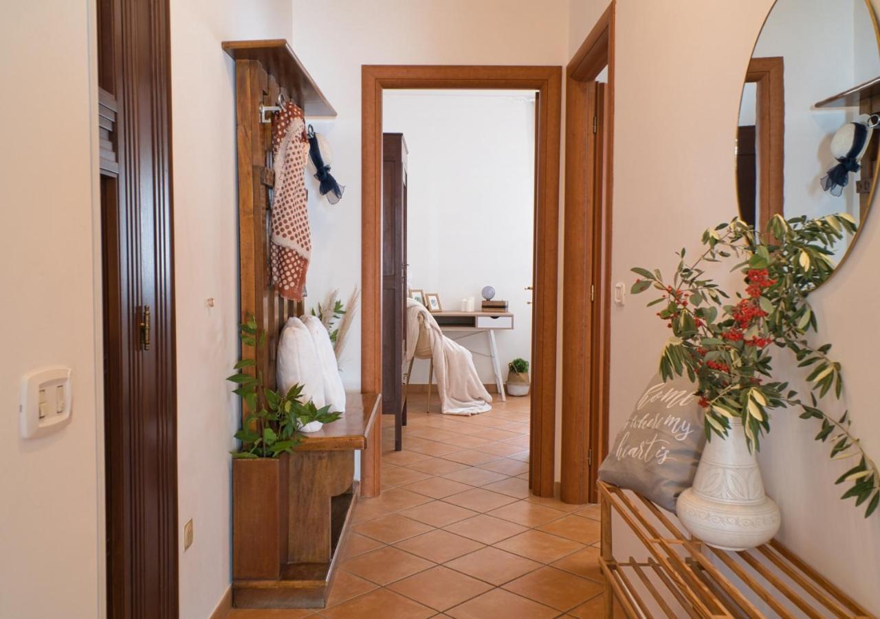 Iris Apartment, Parco Velino Sirente Celano Esterno foto